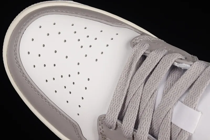 All categories Air Jordan Jordan series basketball shoes Air Jordan 1 Low Z version Air Jordan 1 Low "Vintage Grey" AJ1 Joe 1 white gray low-top basketball shoes 553558-053